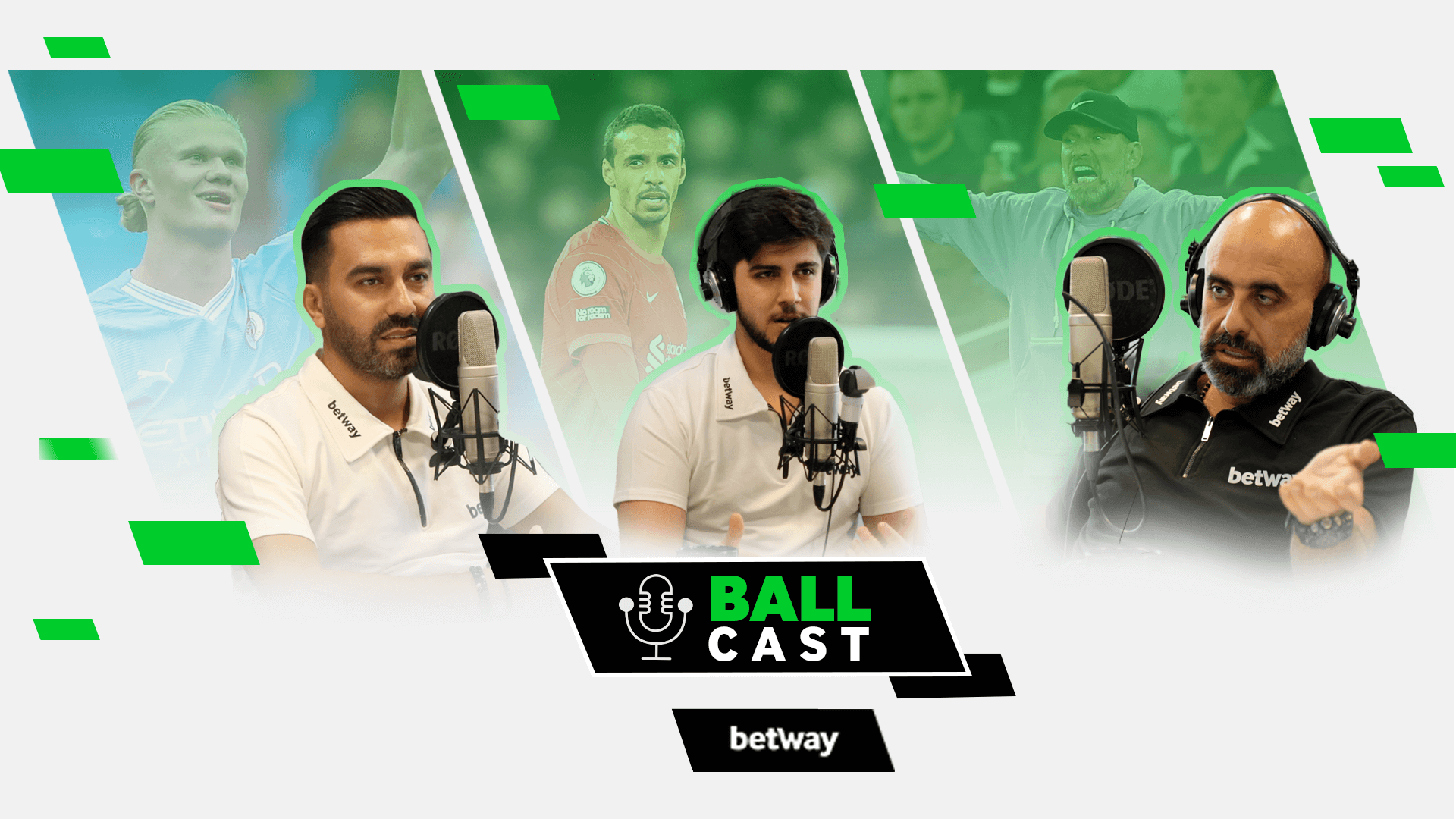 ثلاثة رجال يرتدون سماعات رأس يتحدثون في ميكروفونات تحمل علامة Betway في إطار بودكاست. تظهر الصور الخلفية لاعبين اثنين لكرة القدم ولاعب جولف يحتفلون. يظهر النص Ball Cast بشكل بارز في المنتصف، مما يسلط الضوء على مناقشاتهم الحماسية لمحبي Betway Arabia.