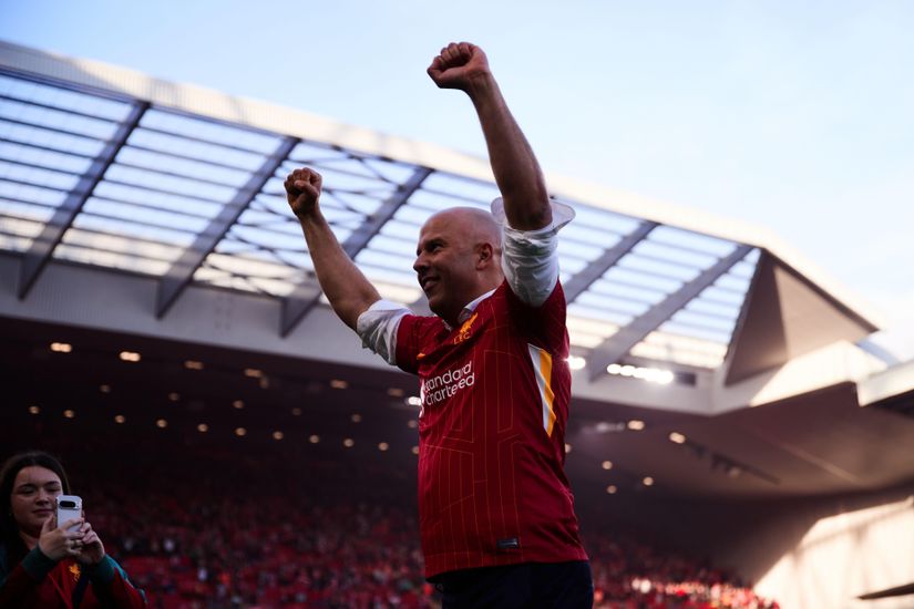 football_Post_Liverpool's 2024-25 Season: Arne Slot's Masterstroke Redefines Anfield Glory_image